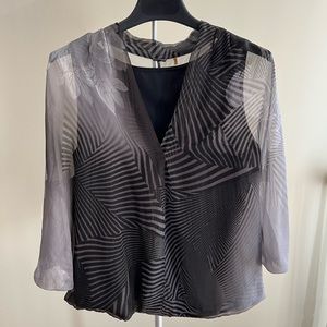 100% Silk Elie Tahari XS Gray & Black Blouse w/Black Liner
